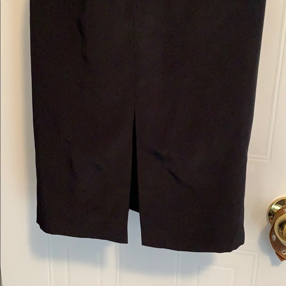 Tristan & Iseut Black Skirt - Picture 3 of 3